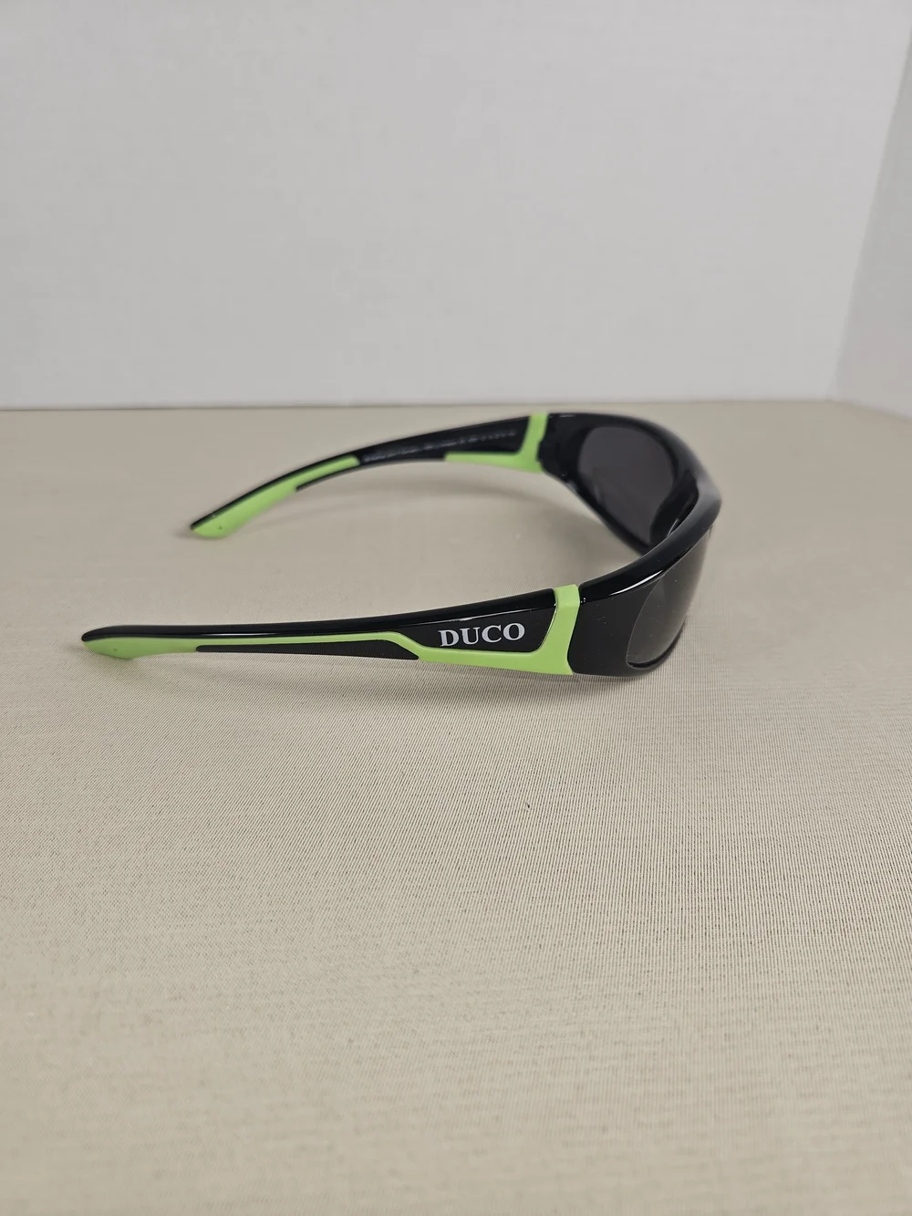 DUCO Kids Sunglasses Boys Girls Sports Polarized Sunglasses UV Protection K005